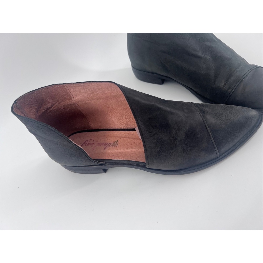 Free People Royale Flat Black Leather Pointed Toe Cutout Shoes EU 39 US 8.5-9 - Picture 2 of 9